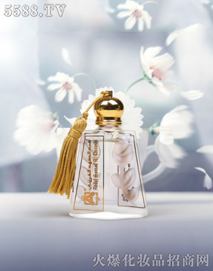 �x�����R�ϻ��yƷ���޹�˾���Ų�����ˮ������WHITE MUSK