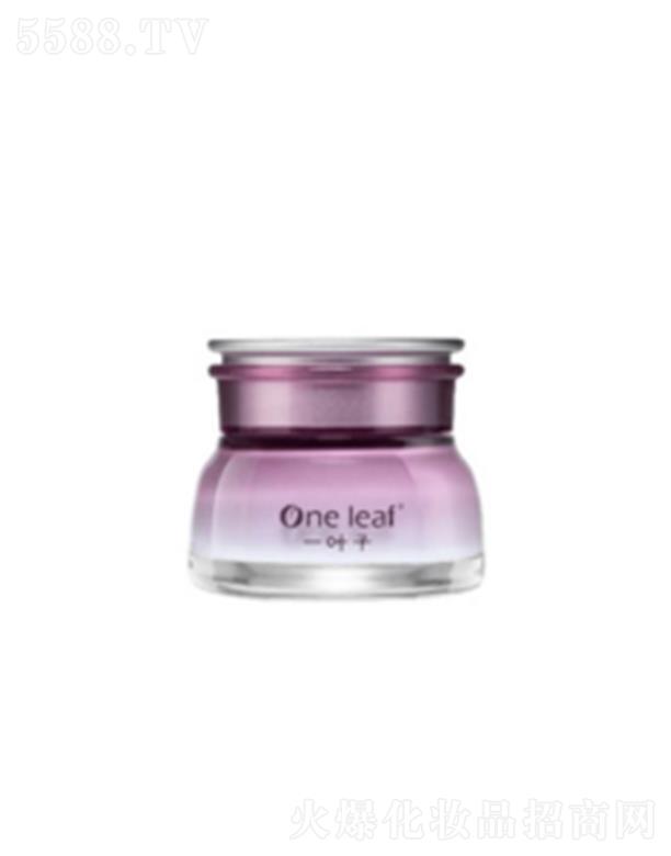 �Ϻ��������yƷ�ɷ����޹�˾��һ�~�Ӿo�¼�(x��)�w˪