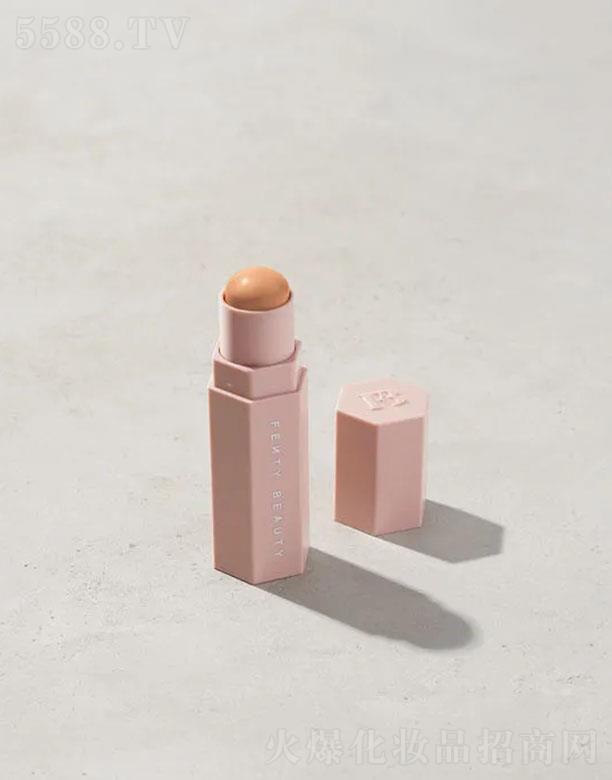 ·����܎��ˮ���yƷ(�Ϻ�)���޹�˾��FentyBeauty��׃���F��� ������ɫ(���{ƫ��)