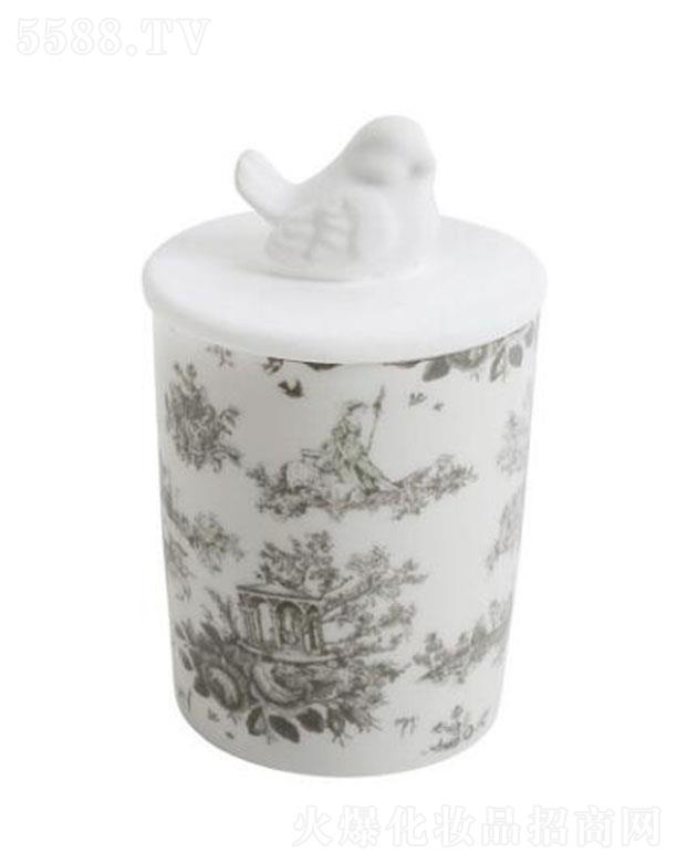 ������(�Ϻ�)Ʒ�ƹ����ɷ����޹�˾���Ϻ������� ���۠�����޹Ϟ�T-������˹��140g ��˹��Ů������