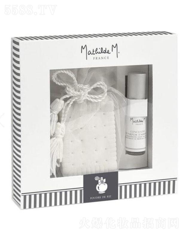 ������(�Ϻ�)Ʒ�ƹ����ɷ����޹�˾���Ϻ������� ���۠������ʯ��Y��-����ͣ����׷�����