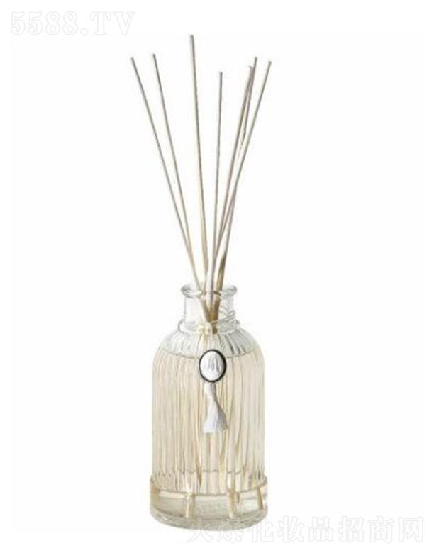 ������(�Ϻ�)Ʒ�ƹ����ɷ����޹�˾���Ϻ������� ���۠��­h����Փ]�lҺ200ml �C ��˹��Ů������