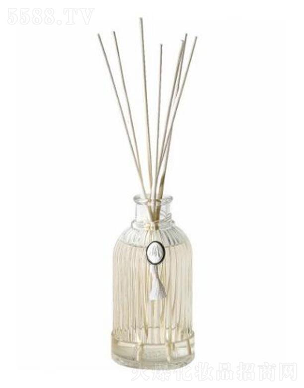 ������(�Ϻ�)Ʒ�ƹ����ɷ����޹�˾���Ϻ������� ���۠��­h����Փ]�lҺ200ml �C ������������