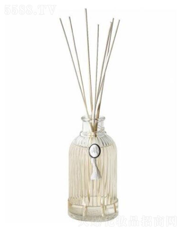 ������(�Ϻ�)Ʒ�ƹ����ɷ����޹�˾���Ϻ������� ���۠��­h����Փ]�lҺ200ml �C ����֮������