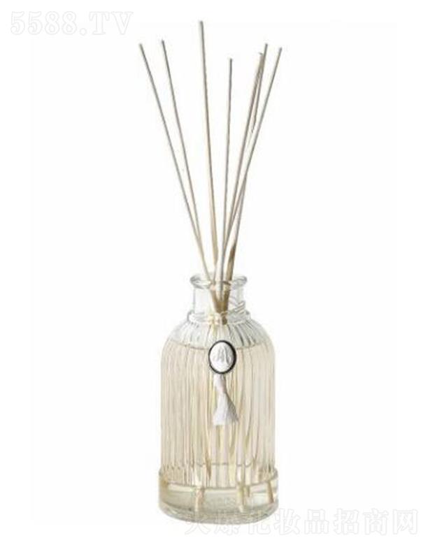 ������(�Ϻ�)Ʒ�ƹ����ɷ����޹�˾���Ϻ������� ���۠��­h����Փ]�lҺ200ml �C ������������