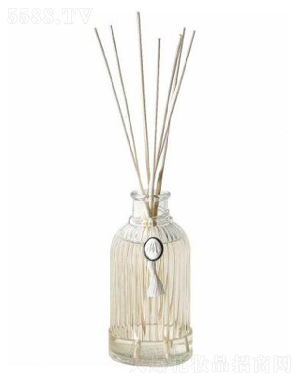 ������(�Ϻ�)Ʒ�ƹ����ɷ����޹�˾���Ϻ������� ���۠��­h����Փ]�lҺ200ml �C �W��֮ĭ����