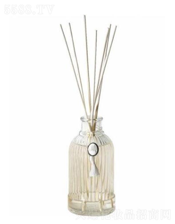 ������(�Ϻ�)Ʒ�ƹ����ɷ����޹�˾���Ϻ������� ���۠��­h����Փ]�lҺ200ml �C ���FŮ��������