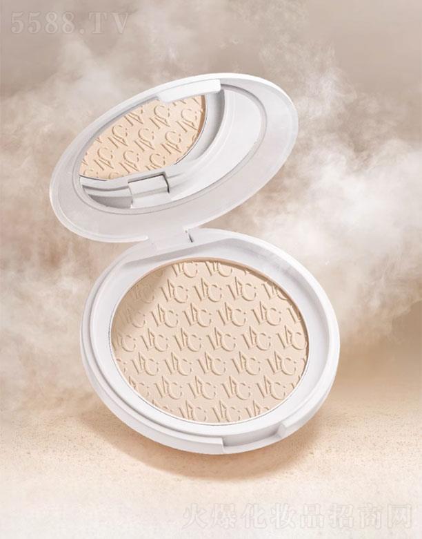 �ɶ���ɫ�Q�����޹�˾����ɫѩ�q���pӯ���F���