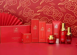 瑞蛇迎春,福滿人間,西采清顏愿你萬事如意春意盎然!