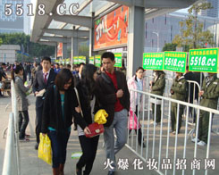 �𱬻��yƷ���̾W�������