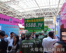 �𱬾W����W�j���̵ĺ�ĸ