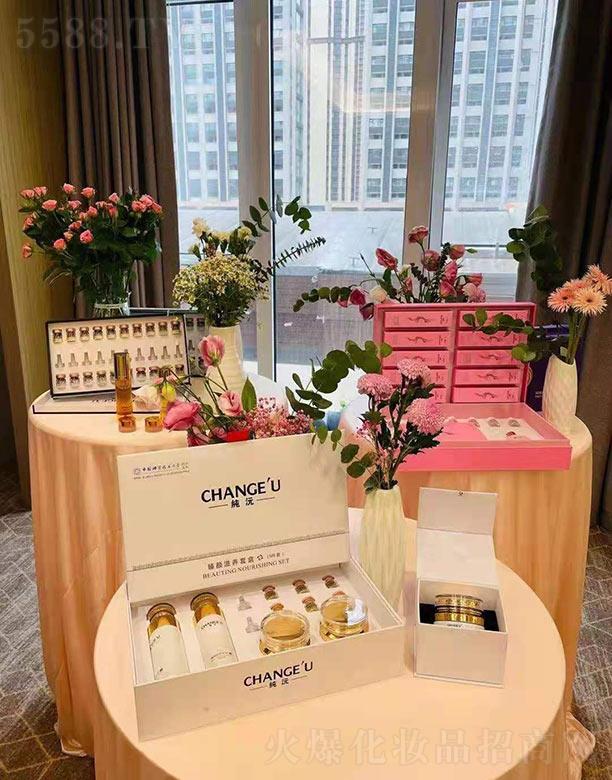 ����������B�׺�