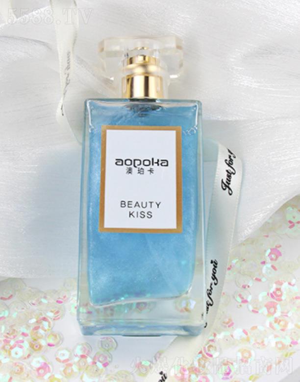 ���꿨��ɳ��ˮ-�{