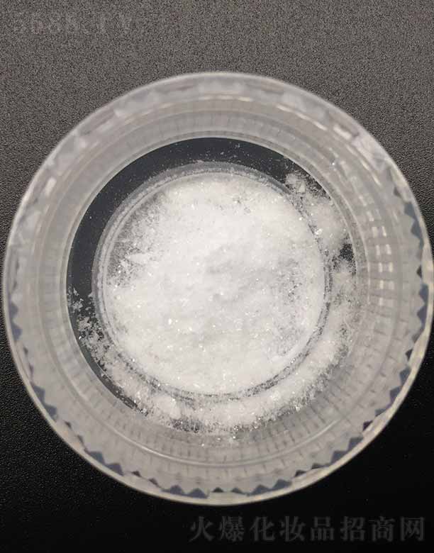 ����������-4