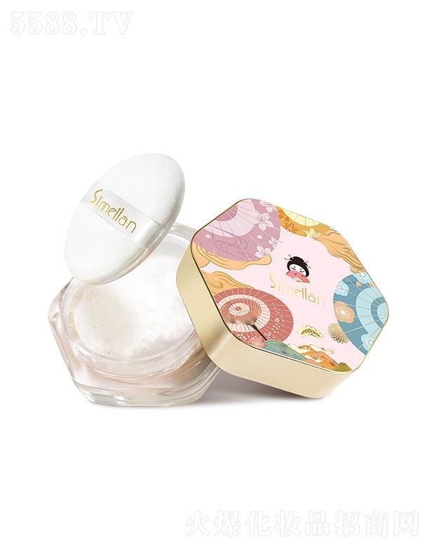 思美蘭白檀舞蝶輕煙蜜粉 打底不易暈染