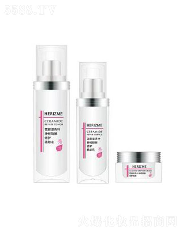 ���������~���������o���b