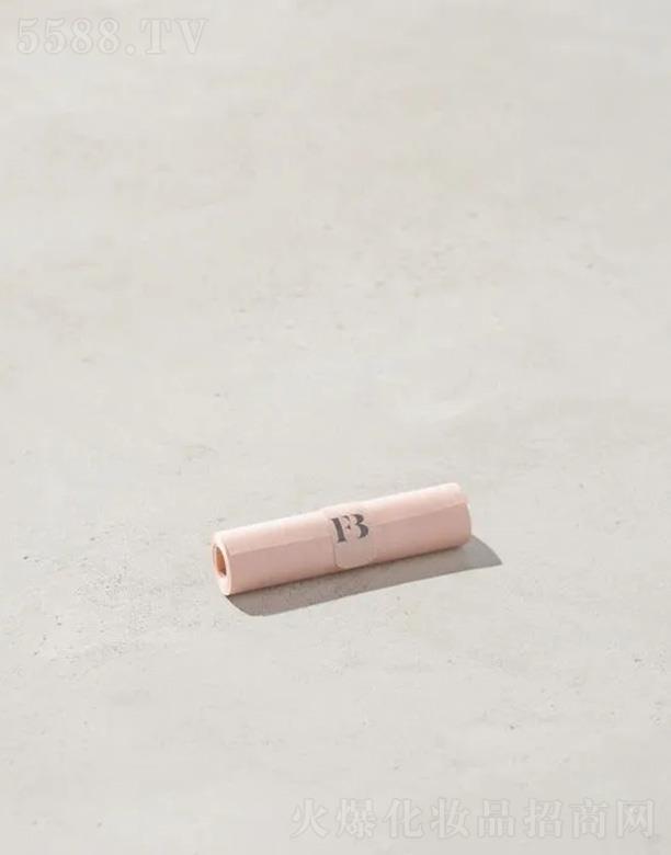 Fenty Beauty�����漈��Q�b ��y�ر�y���Ͷ��y