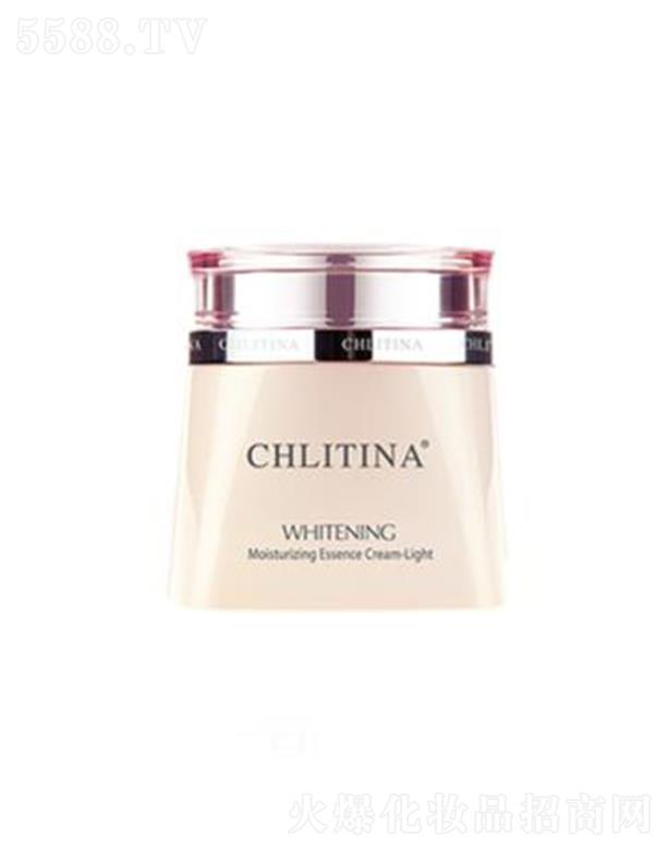 克麗緹娜光采雪瑩滋潤精華乳霜-清爽型 30g均勻涂抹于肌膚上