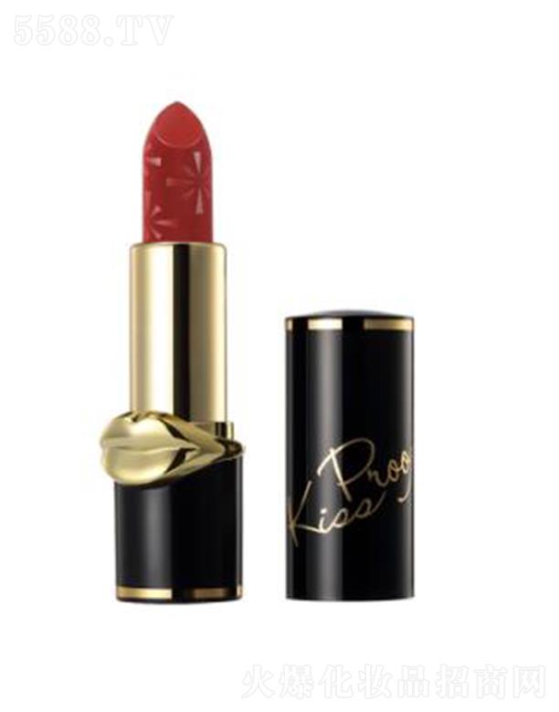 D.S.M黛絲蔓豐潤滋養口紅01 雙唇展現光彩