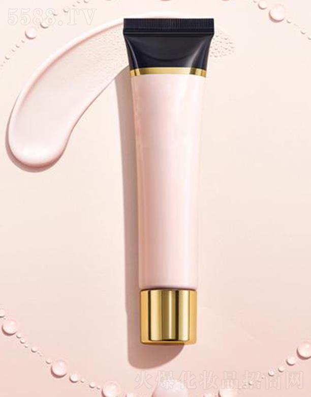 聚寶沁水光透妝前乳