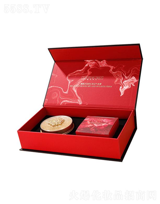 露西密碼無瑕貴婦氣墊霜