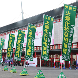 �𱬻��yƷ���̾Wͬ�ąf�����ل��x�ͣ�