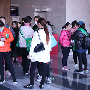 �B��ƴ�����𱬾W�ի@�T��