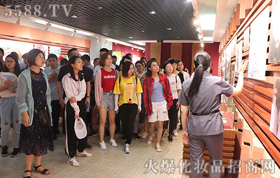 信陽紅色之旅參觀博物館 信陽紅色之旅參觀博物館