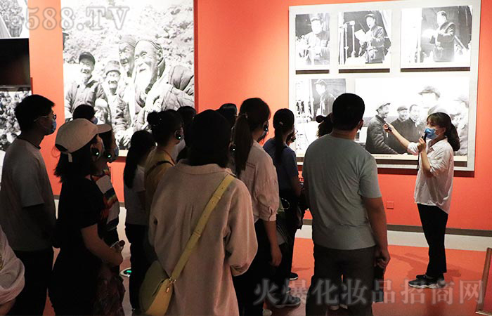 比出風采,超越自我!火爆每一個人都是“戰士”! 比出風采,超越自我!火爆每一個人都是“戰士”!