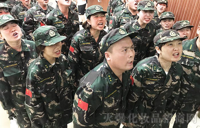 常懷感動之情,常為感恩之行! 常懷感動之情,常為感恩之行!