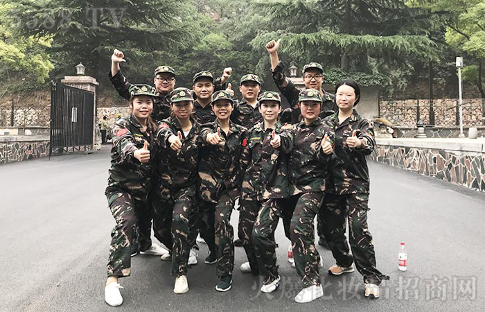 �F�Y��������