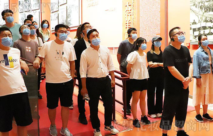 ��һ�������c��ֻ������һ������c