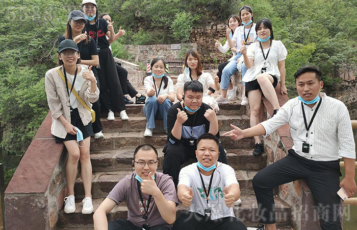 不拋棄,不放棄!艱苦奮斗,自力更生! 不拋棄,不放棄!艱苦奮斗,自力更生!