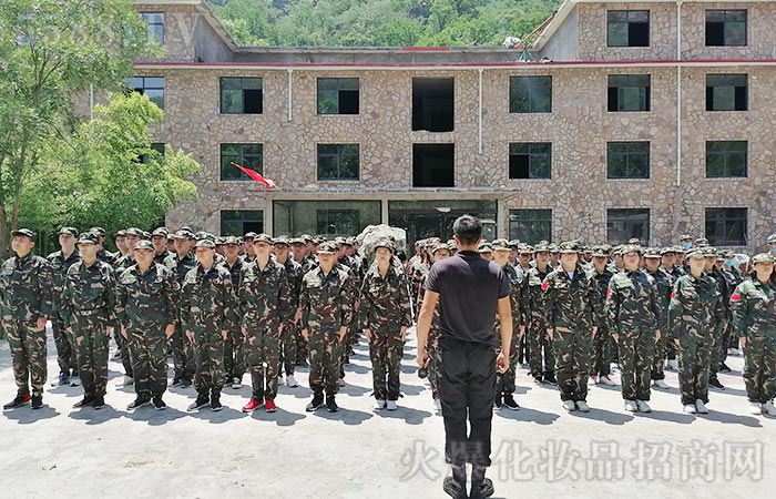 堅(jiān)持到底就是勝利 堅(jiān)持到底就是勝利