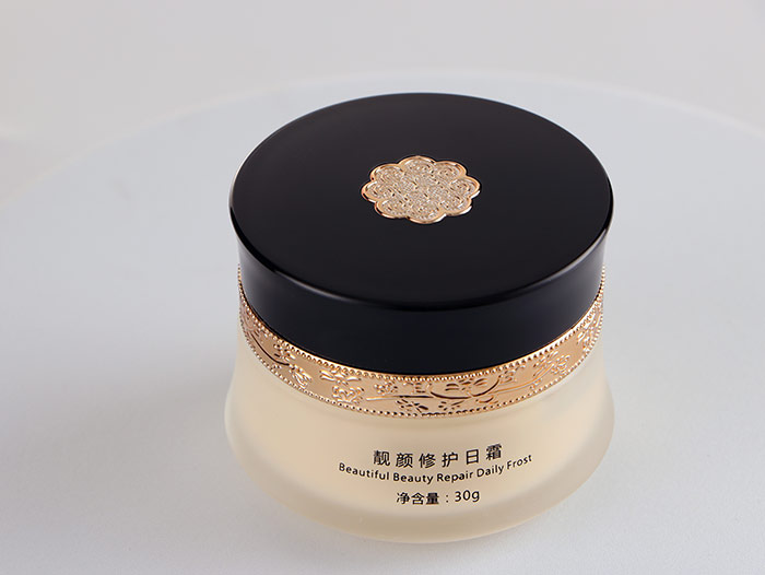 恒毅靚顏修護日霜 恒毅靚顏修護日霜