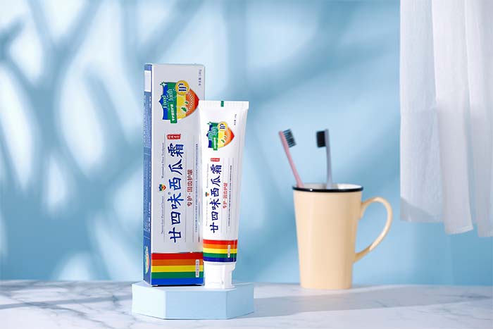 廿四味西瓜霜牙膏(專護·固齒護齦) 廿四味西瓜霜牙膏(專護·固齒護齦)