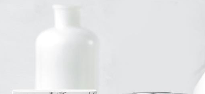 白小西白睡蓮舒緩精華霜 白小西白睡蓮舒緩精華霜