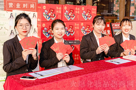 �������T��