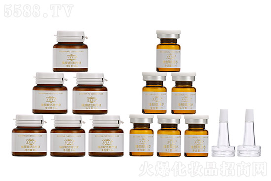 皇室名流臻顏賦活靚膚套盒 皇室名流臻顏賦活靚膚套盒