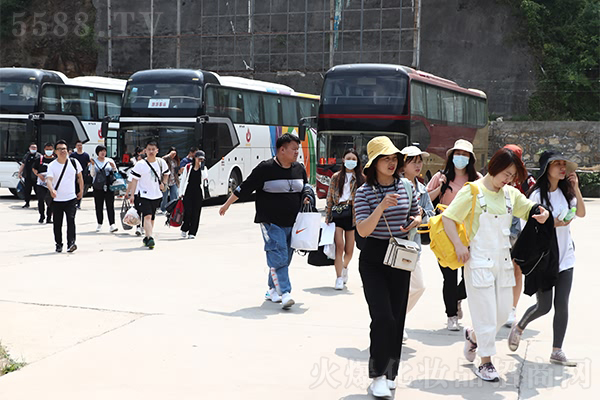 高山之行 磨其意志 高山之行 磨其意志
