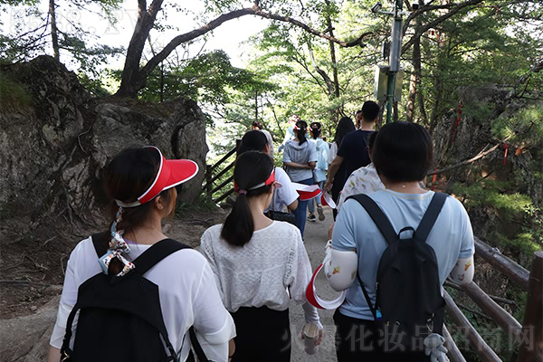 端午佳節暢游老君山 端午佳節暢游老君山