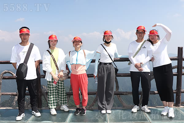 感恩與努力,學(xué)習(xí)與奮斗 感恩與努力,學(xué)習(xí)與奮斗