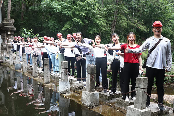 堅持信念才能登頂 堅持信念才能登頂