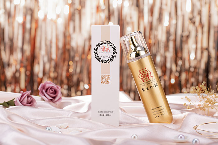 漢王珍草青春煥彩亮顏美肌水 漢王珍草青春煥彩亮顏美肌水