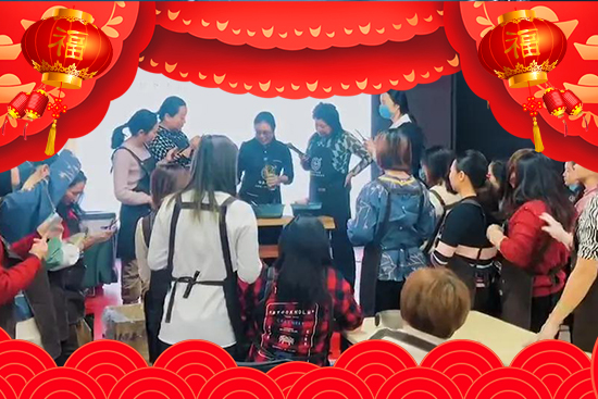 茶氏家族祝您虎年新年快樂(lè),萬(wàn)事如意! 茶氏家族祝您虎年新年快樂(lè),萬(wàn)事如意!