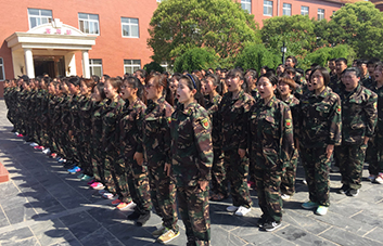 Ӣ���Sˬ���]�гC��������ֻ�Ј�(ji��n)��(qi��ng)��