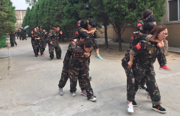 ��?y��n)����Σ�������;�ж�ô�Ķ����D�U(xi��n)���Ҷ����v�������¸�ǰ�С�