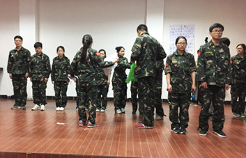 ���س��Z����Ը�����Լ��S�µđ��P�Z����