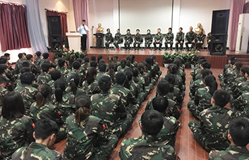 ������������(zh��n)�ԡ����(du��)�飬�I(l��ng)��(d��o)������չʾ��