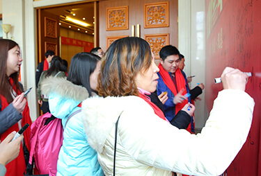 �𱬺��������cף��ʮ�����A�Q��